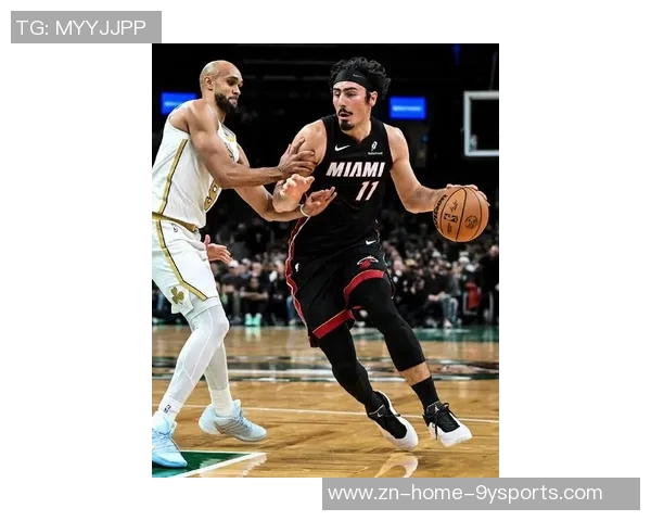 热火半场大胜太阳领先26分热巴表现抢眼希罗鲍威尔双双得分上双