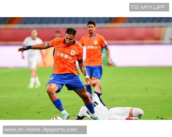 阿尔瓦罗可担任后腰角色通过费莱尼深入了解山东泰山球队情况